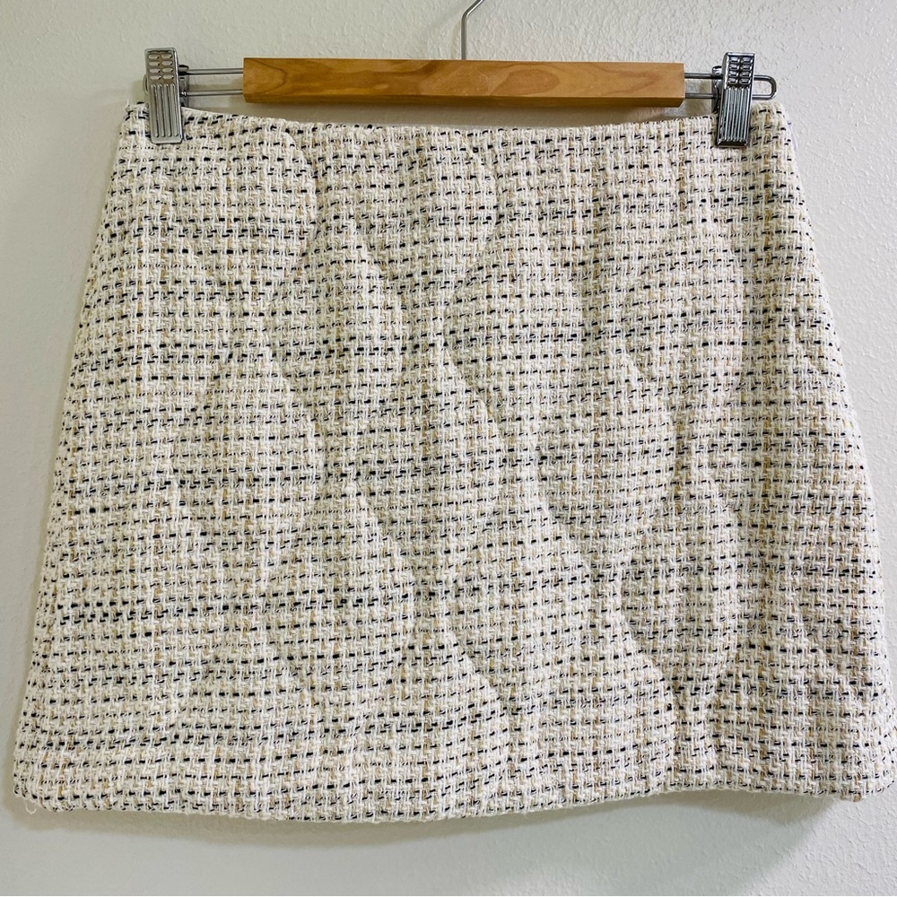 NWT Zara Beige Quilted Tweed Mini Skirt Size Small - Picture 11 of 11